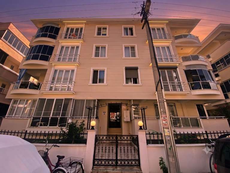 Altınkum'da Kiralık 2+1 Daire, Denize Yakın, Çift Balkonlu