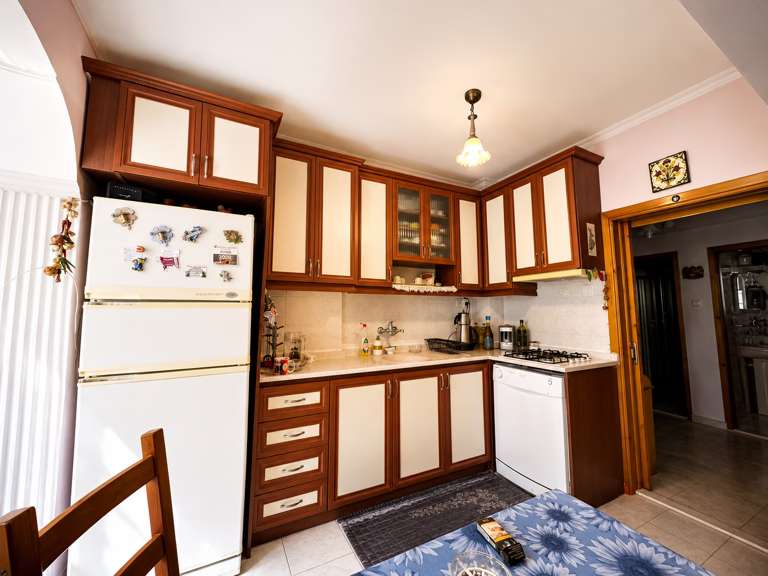 İkizçay'da Satılık 2+1 Daire, Ön Cephe, Geniş Balkonlu, Arakat